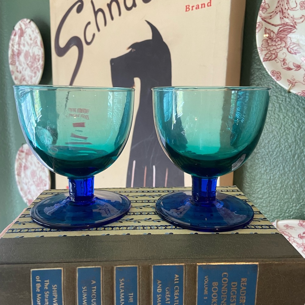 Vintage retro blue and teal glasses 4”